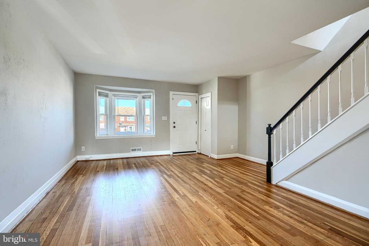 817 N Marlyn Ave - Photo 5 of 20