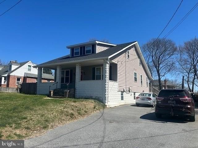 103 Kenwood Ave - Photo 2 of 20