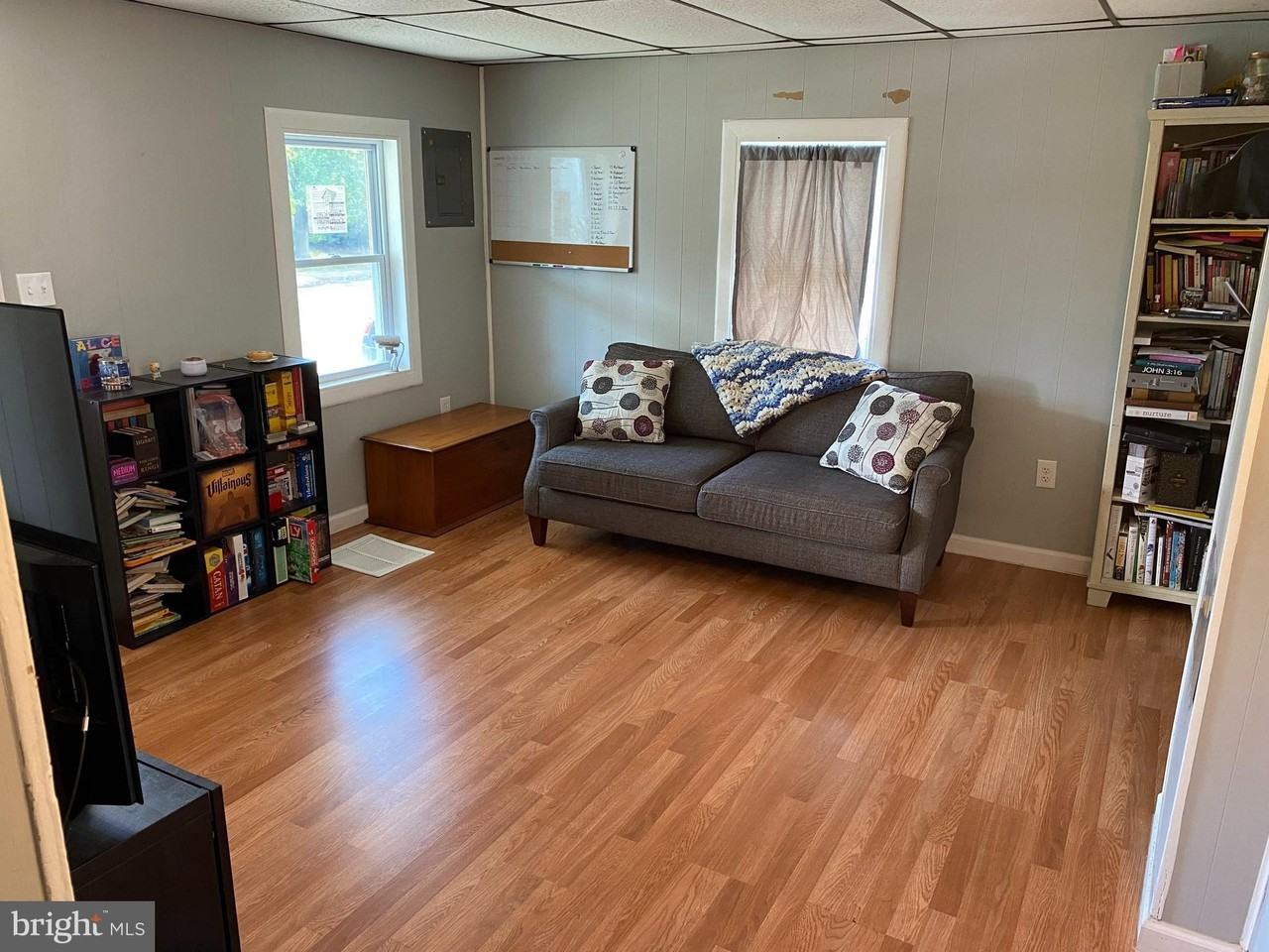 359 W Main St - Photo 4 of 21