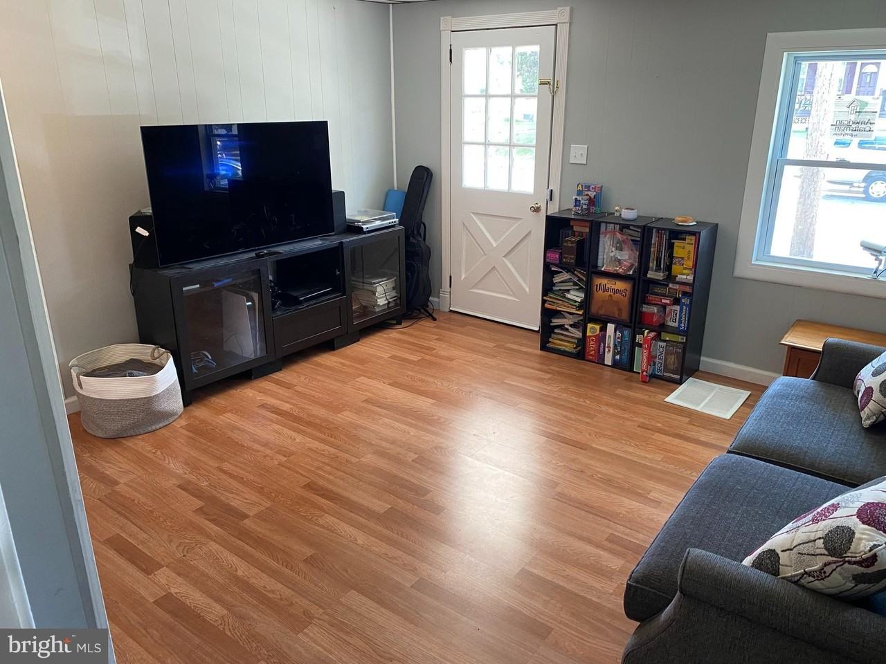 359 W Main St - Photo 5 of 21