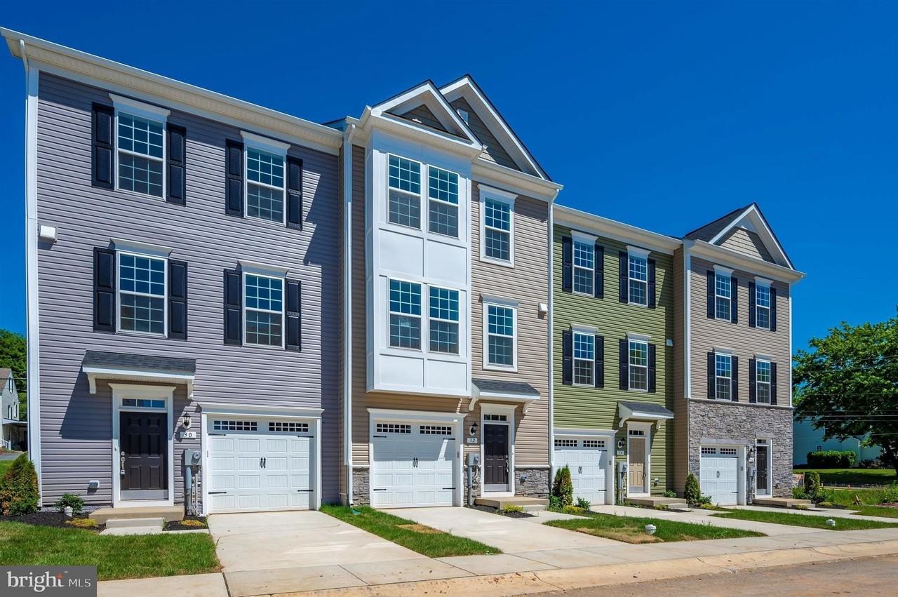 23 Chester Ct - Photo 2 of 50