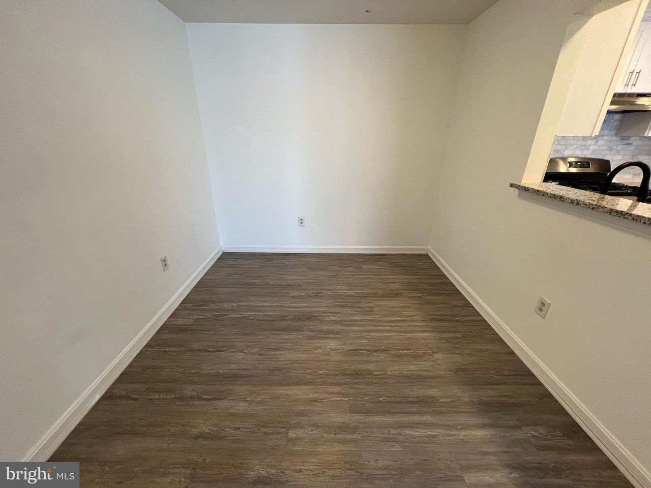 15301 Diamond Cove Ter Apt F #F - Photo 6 of 19