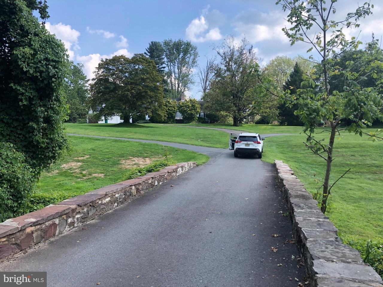 20 Battlebrook Ln - Photo 2 of 23