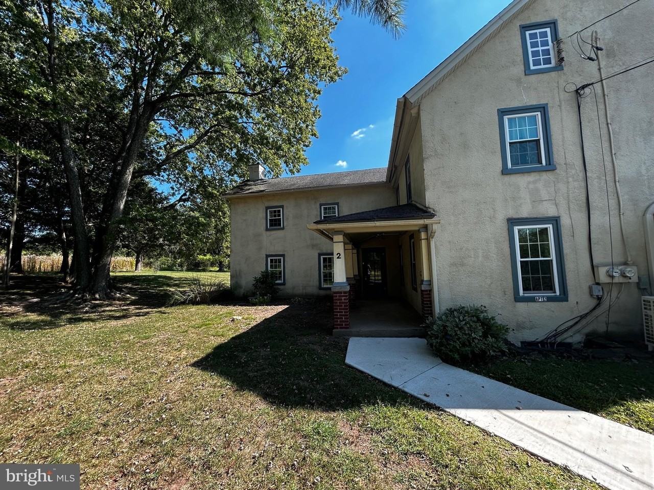 1239 Salford St Unit 2 #2 - Photo 2 of 16