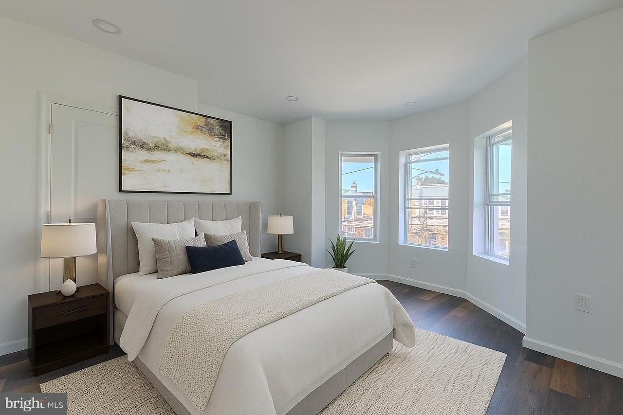 5512 Locust St - Photo 3 of 34