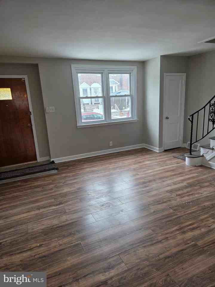 1219 Passmore St - Photo 2 of 12