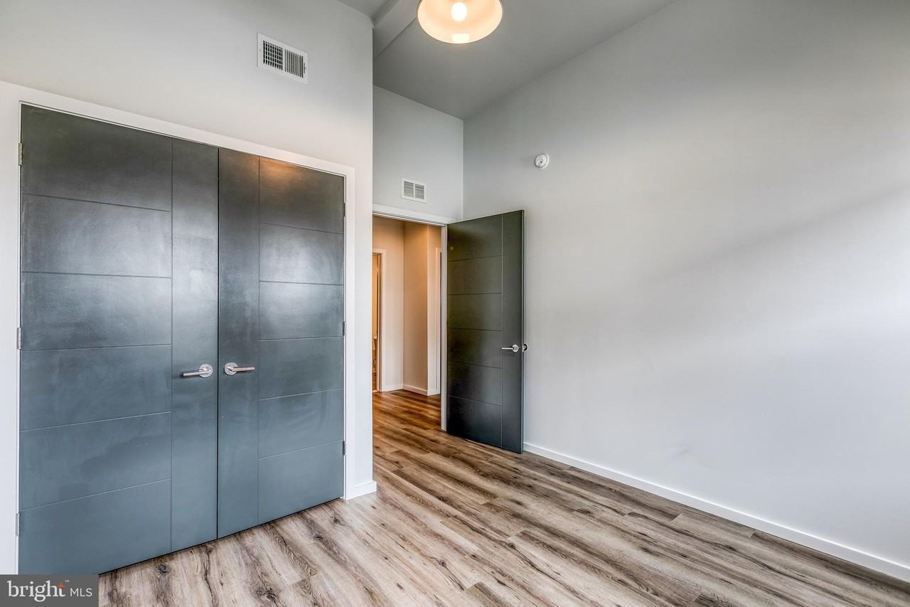 4800 Brown St Apt 302 #302 - Photo 2 of 23