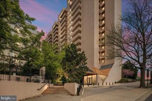 1301 N Courthouse Rd Apt 1202 #1202 - Photo 1 of 1