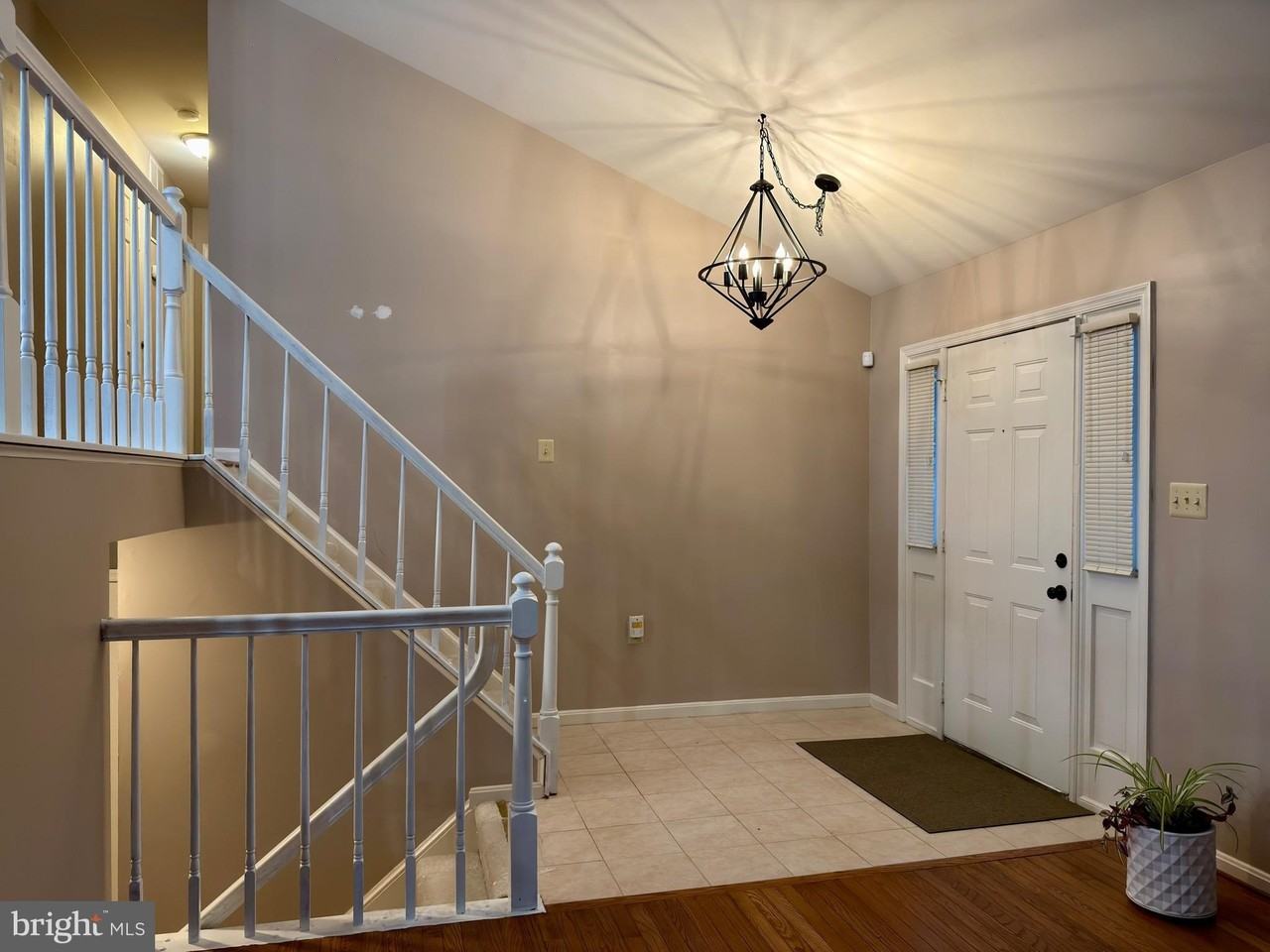 7684 Green Garland Dr - Photo 4 of 50