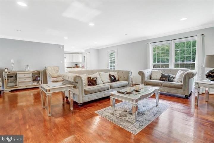 6613 Elder Ave - Photo 3 of 18