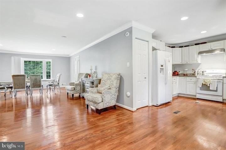 6613 Elder Ave - Photo 6 of 18