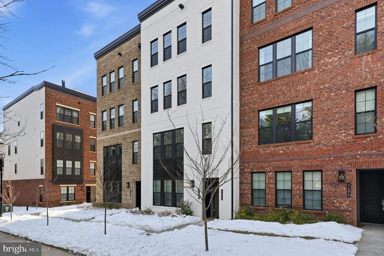 7488 Backett Wood Ter - Photo 2 of 31