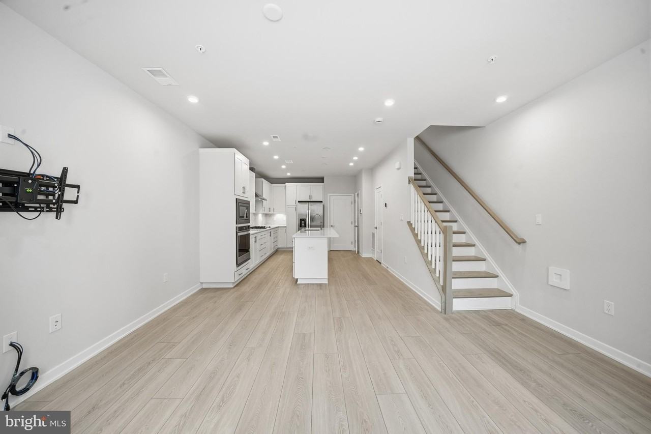 7488 Backett Wood Ter - Photo 6 of 31