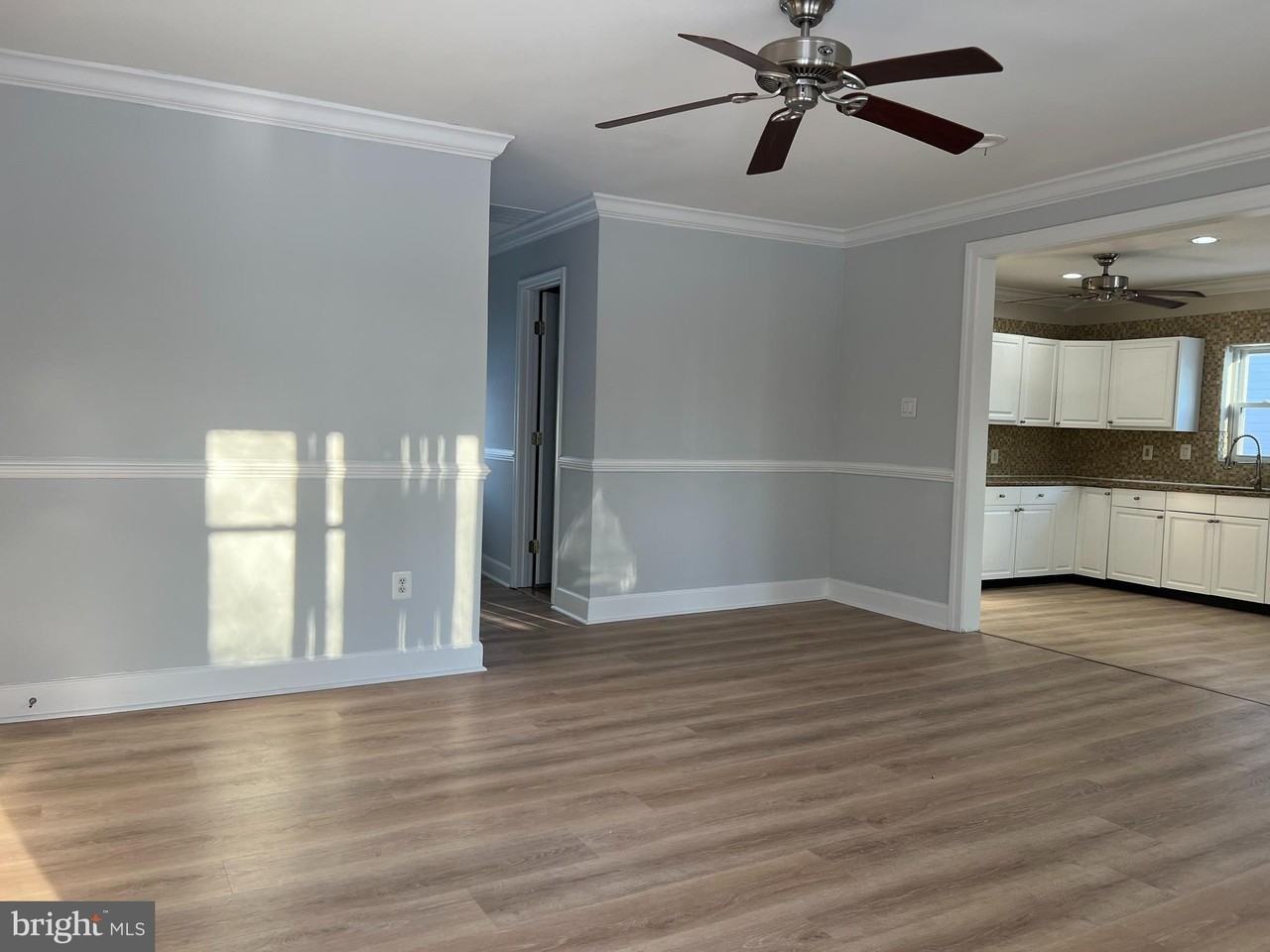 7925 Ashboro Dr - Photo 6 of 35