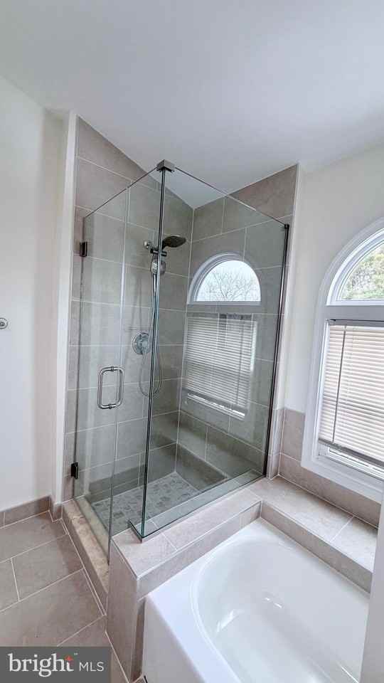 6033 Joust Ln - Photo 7 of 28