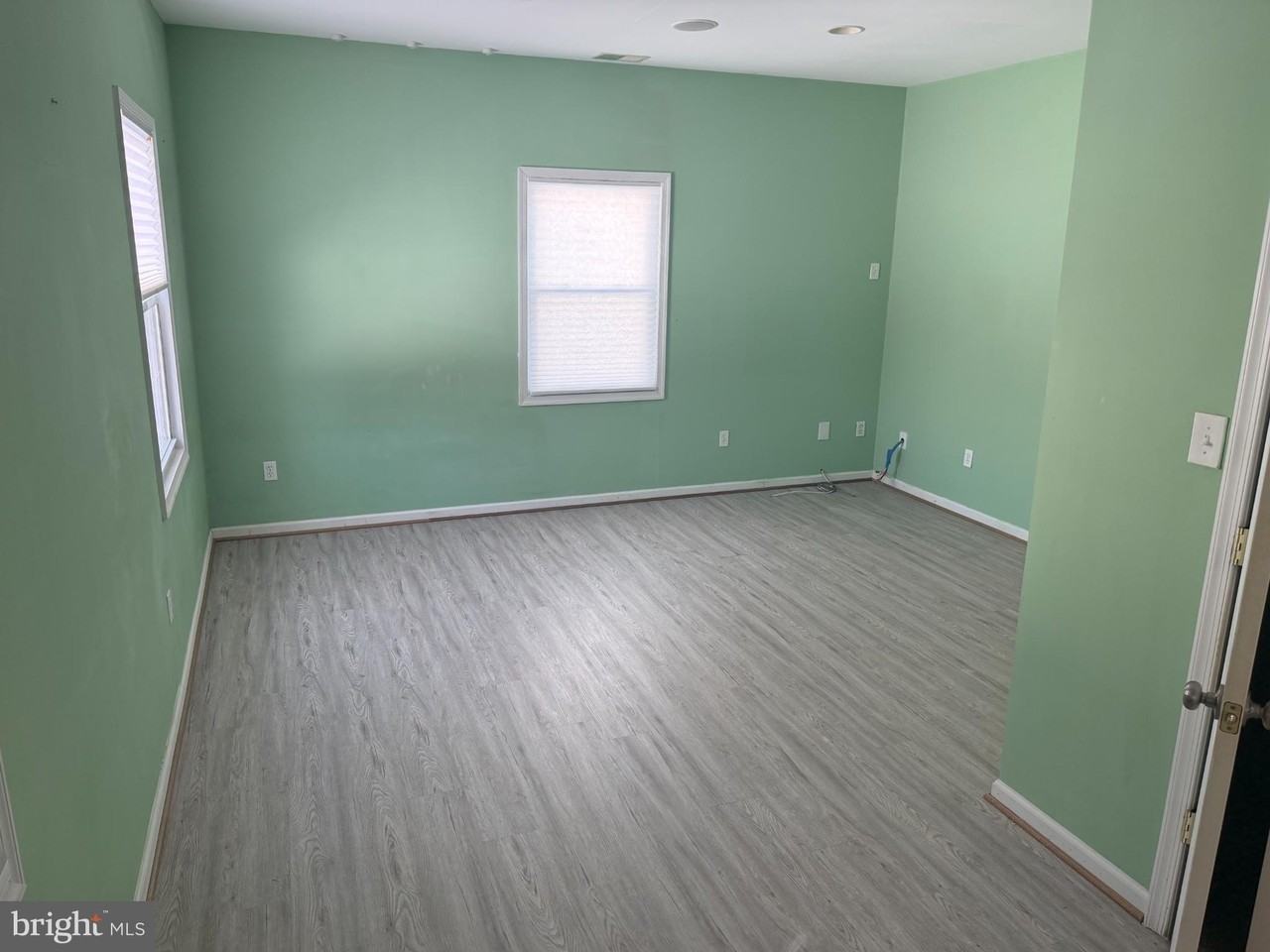 7608 Leonard Dr - Photo 5 of 18