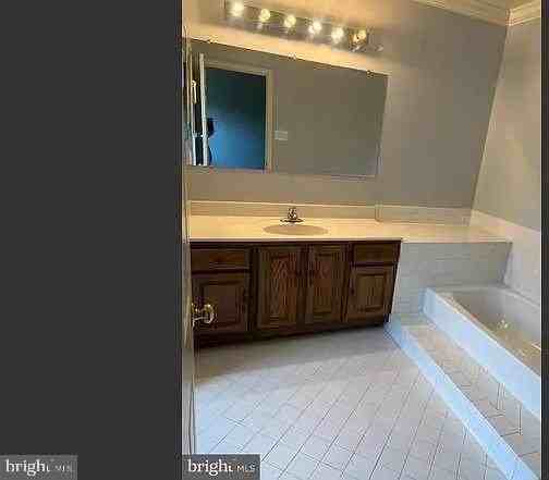 6830 Wild Rose Ct - Photo 7 of 8