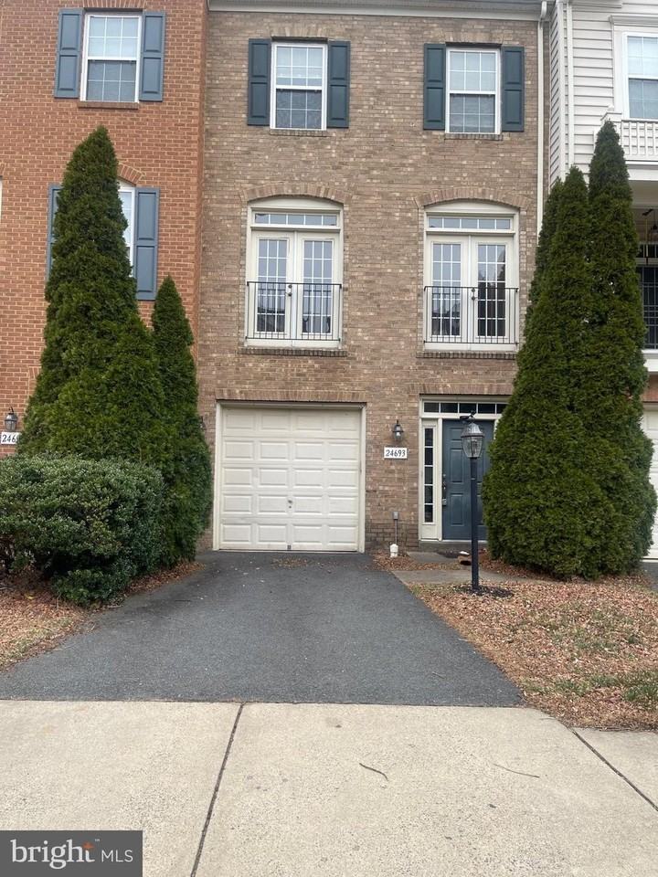 24693 Kings Canyon Sq - Photo 2 of 50