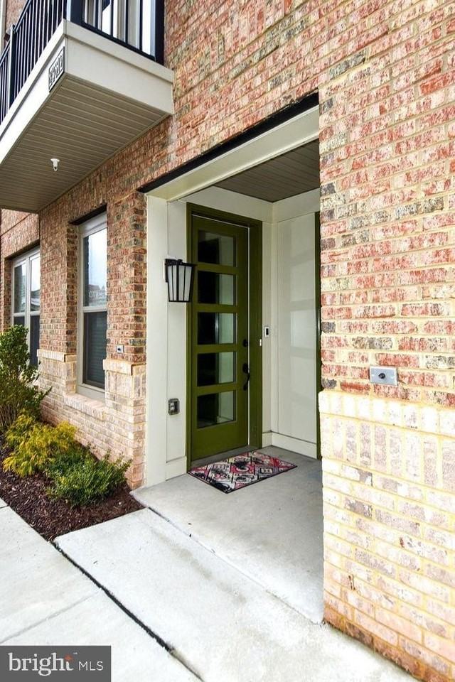 23610 Havelock Walk Ter - Photo 3 of 49