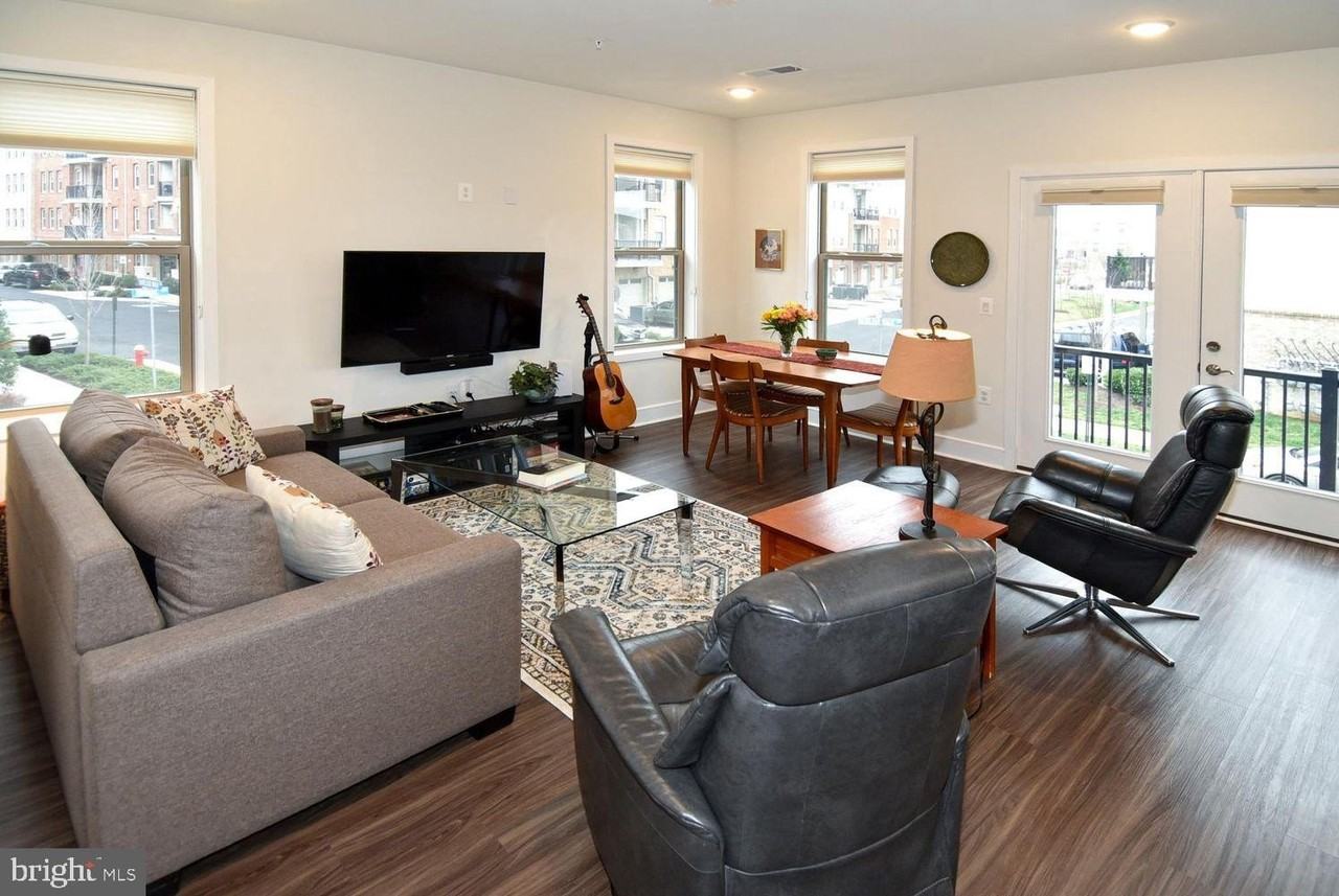 23610 Havelock Walk Ter - Photo 6 of 49