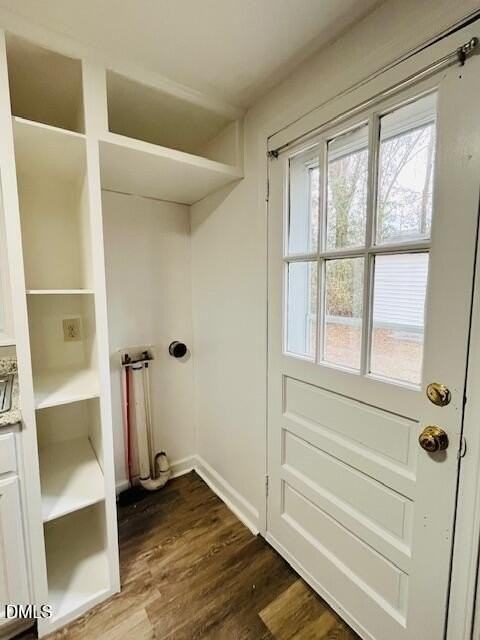 422 Conover St - Photo 7 of 16