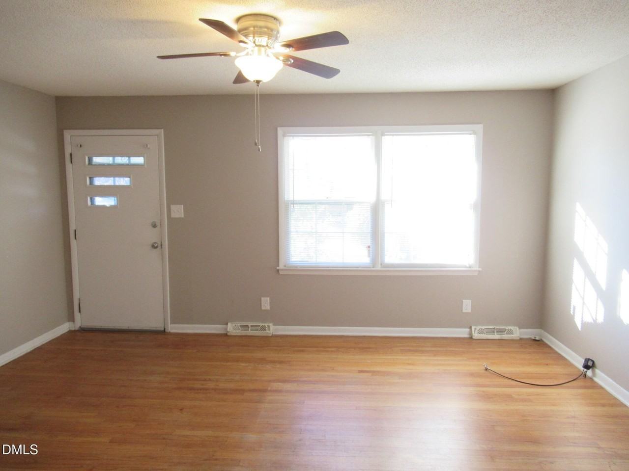 2809 Daytona Dr - Photo 4 of 10