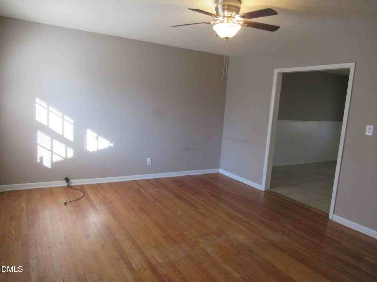 2809 Daytona Dr - Photo 5 of 10