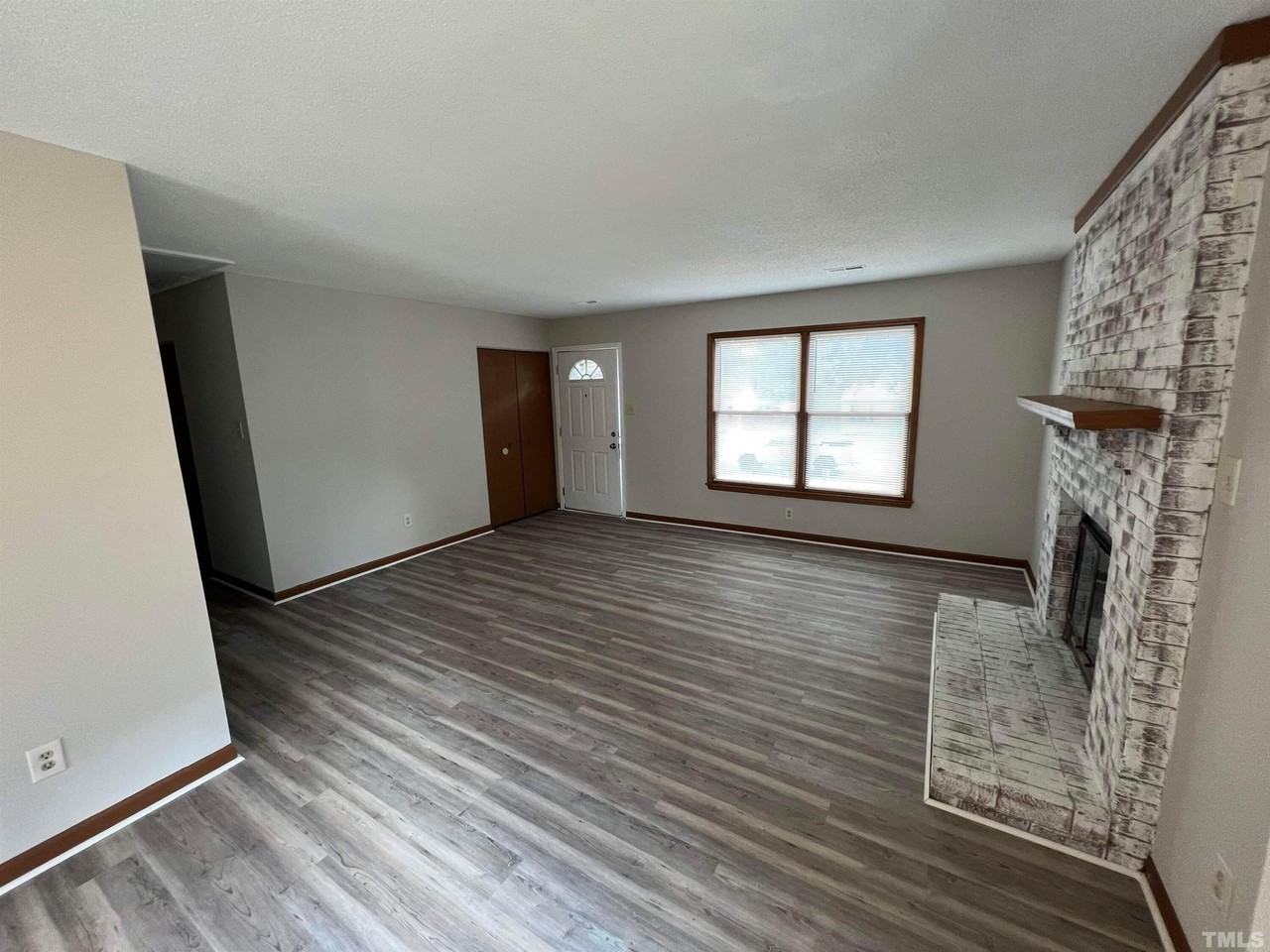 1812 Strebor St - Photo 4 of 13