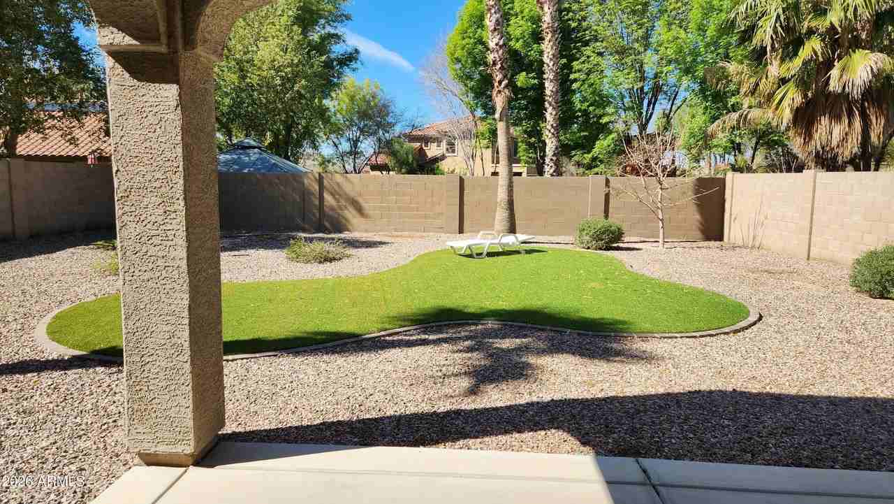 5018 S Stonecreek Blvd - Photo 3 of 5