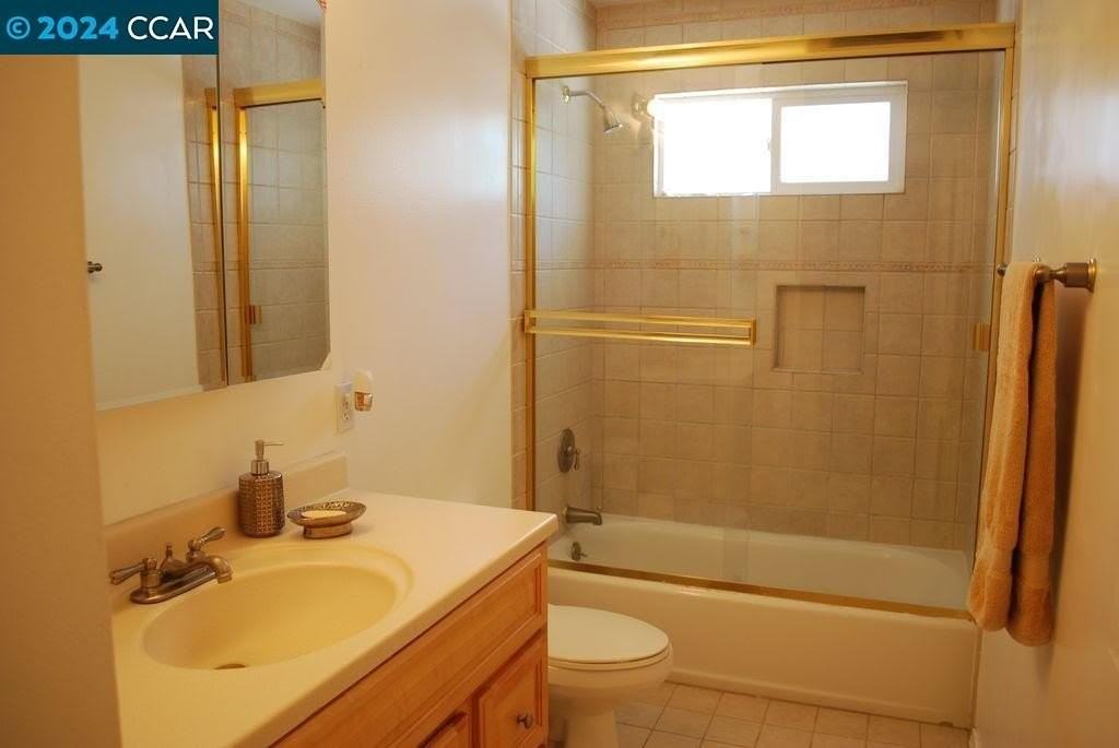 2118 San Rafael Ave - Photo 5 of 5