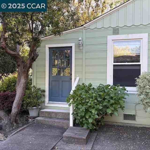 2150 Whyte Park Ave - Photo 7 of 50