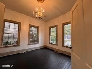 832 Elm St - Photo 4 of 6