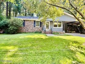 1390 Royalwyn Dr - Photo 1 of 1