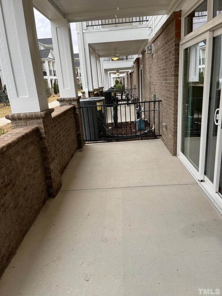 503 Gathering Park Cir - Photo 6 of 34