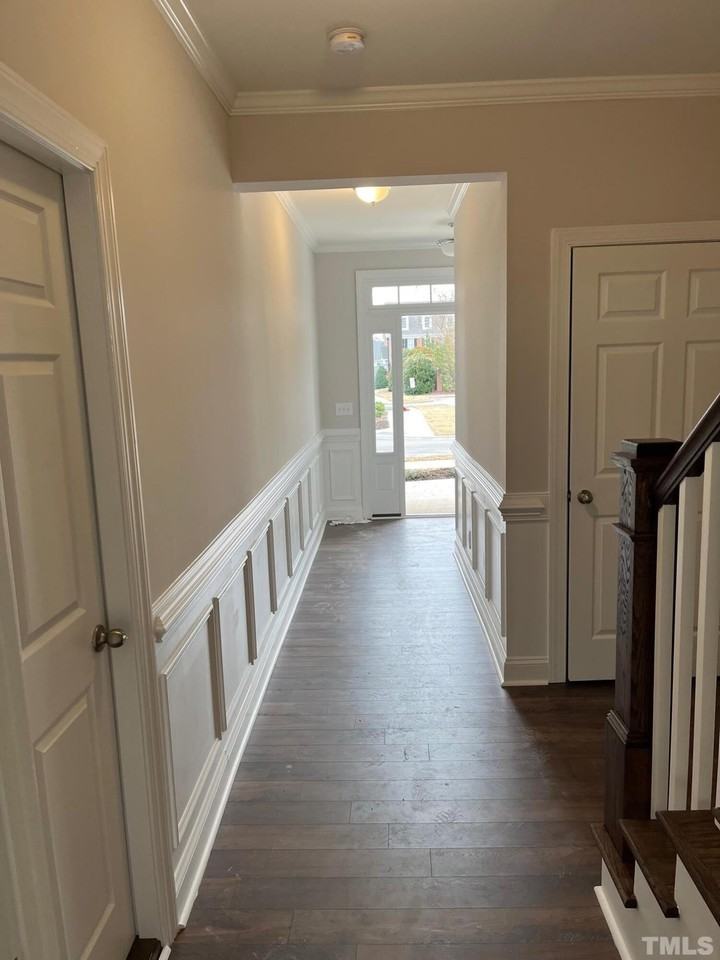 503 Gathering Park Cir - Photo 7 of 34