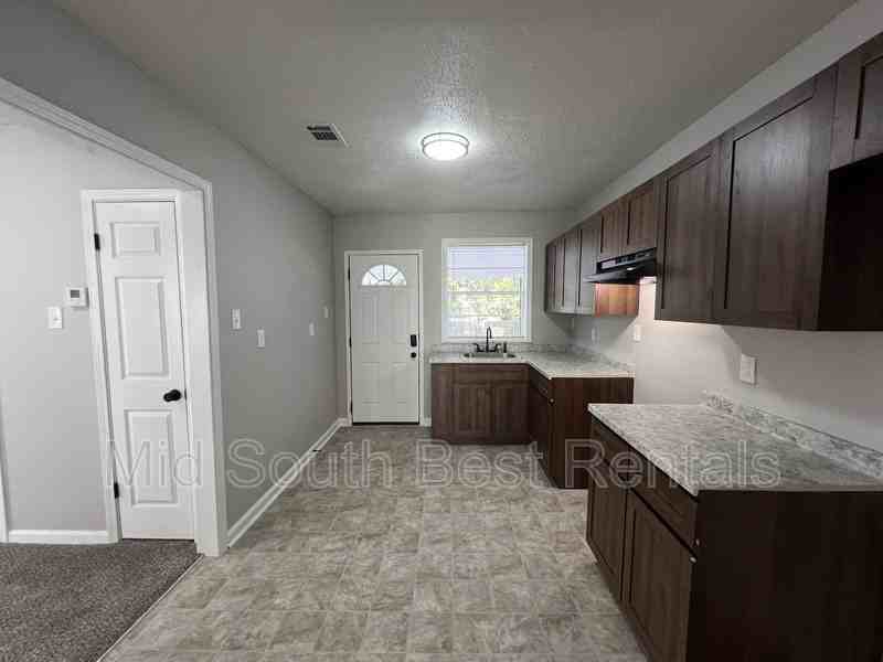 77 E Fernwood Ave - Photo 3 of 12