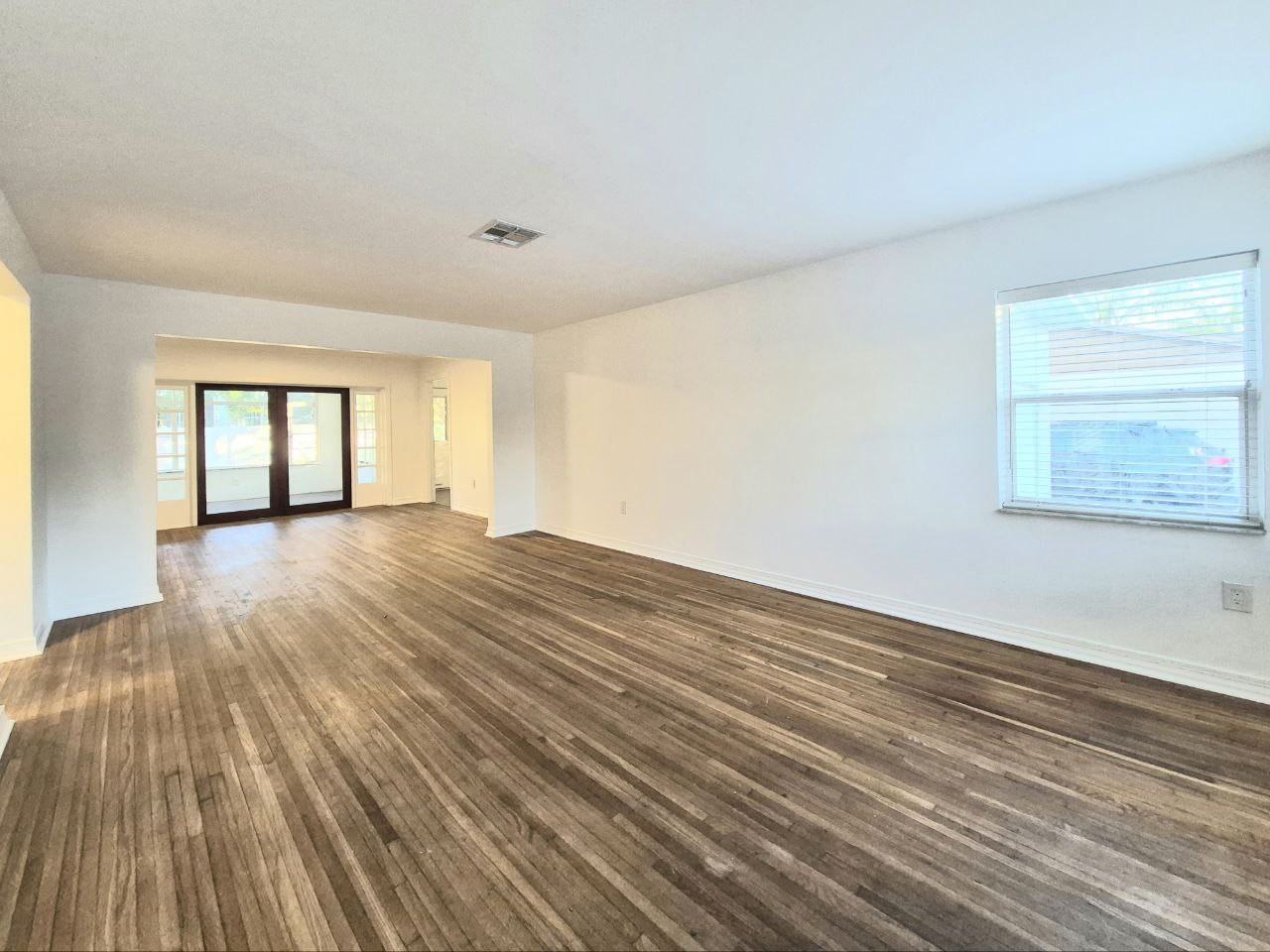 2617 W Watrous Ave - Photo 6 of 32