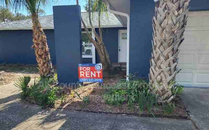 648 16th Ln - Photo 2 of 13