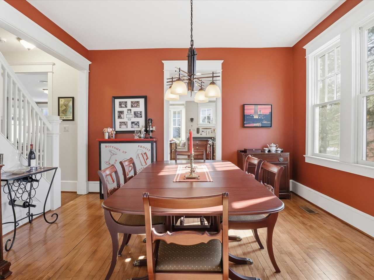 511 N Fillmore St - Photo 7 of 48