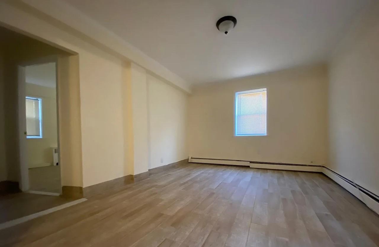 1234 Kearney Ave #4K - Photo 5 of 9