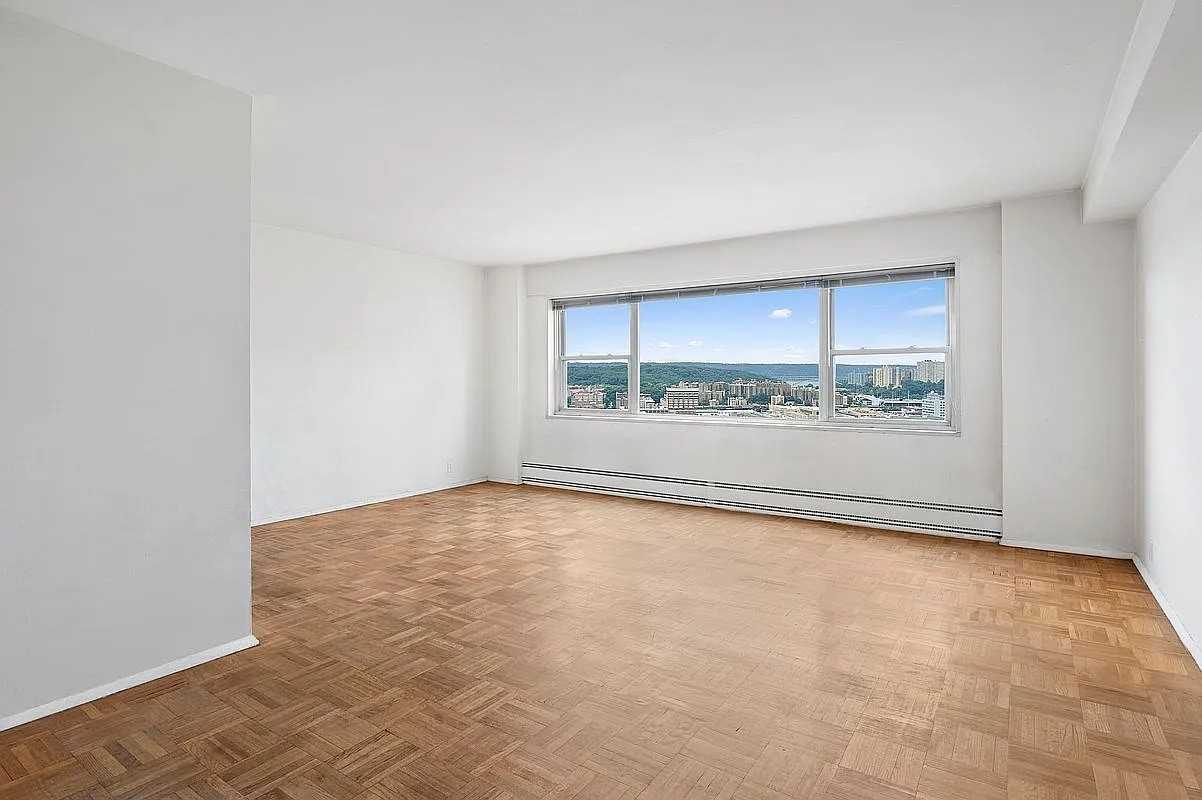 2 Fordham Hill Oval #16E - Photo 2 of 4