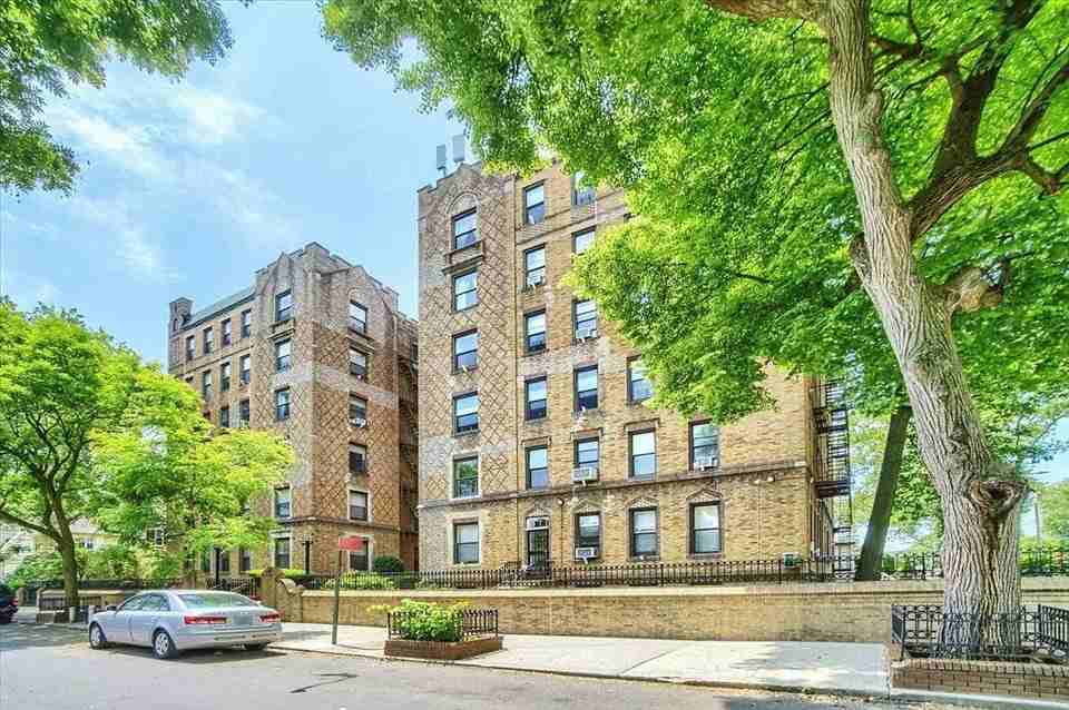 8610 109th St #F5 - Photo 5 of 5