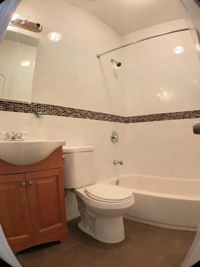 646 E 241st St - Photo 6 of 6