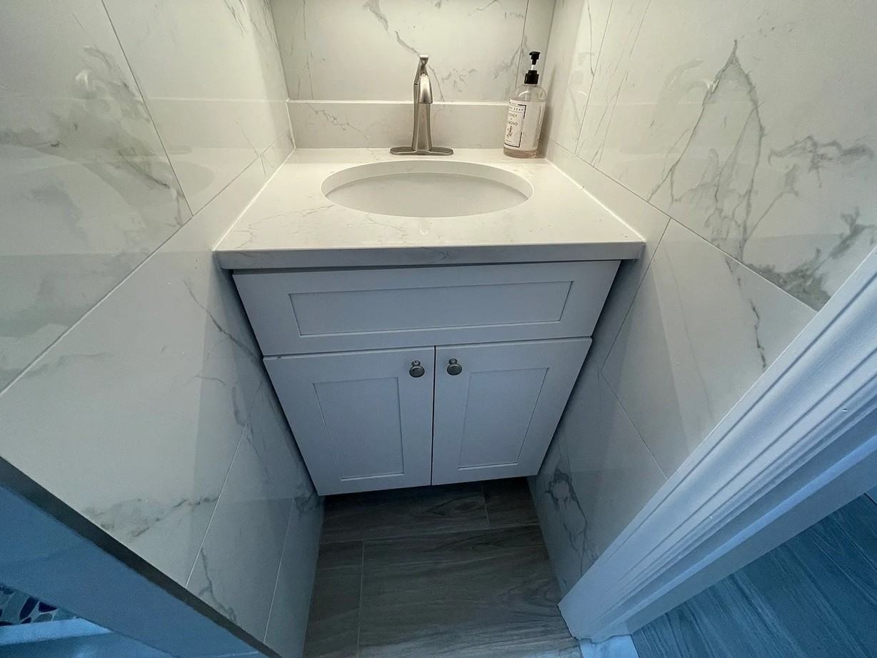 895 Tiffany St #6D - Photo 5 of 9