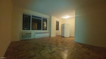 featured image of 8238 Kew Gardens Rd #4C