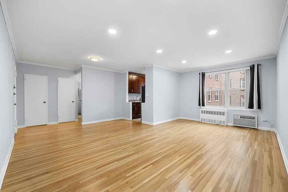 9411 Shore Rd #2I - Photo 3 of 10