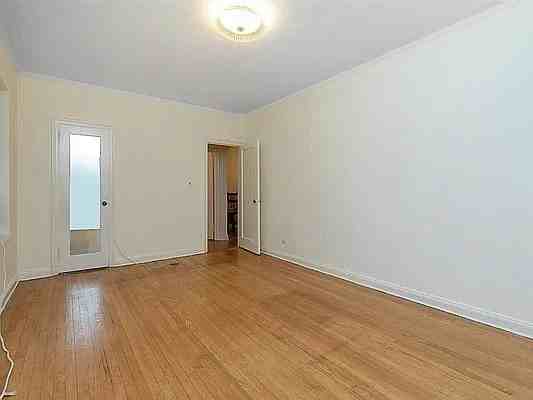 35 78th Ave #B23 - Photo 5 of 8