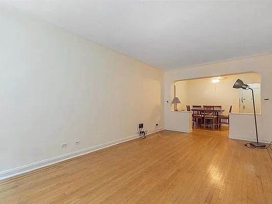 35 78th Ave #B23 - Photo 7 of 8