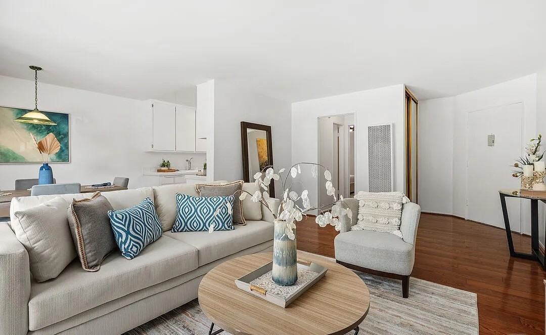 2311 4Th St - Photo 2 of 29