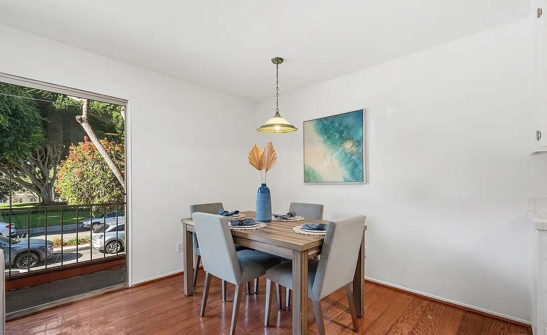 2311 4Th St - Photo 4 of 29